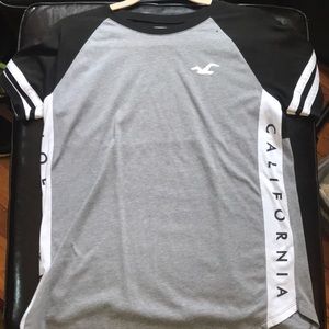 Hollister Graphic Tee